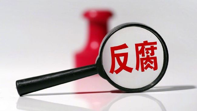 公厕内小伙子打飞j视频网站