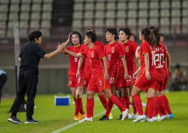 女人扒开腿让男人桶